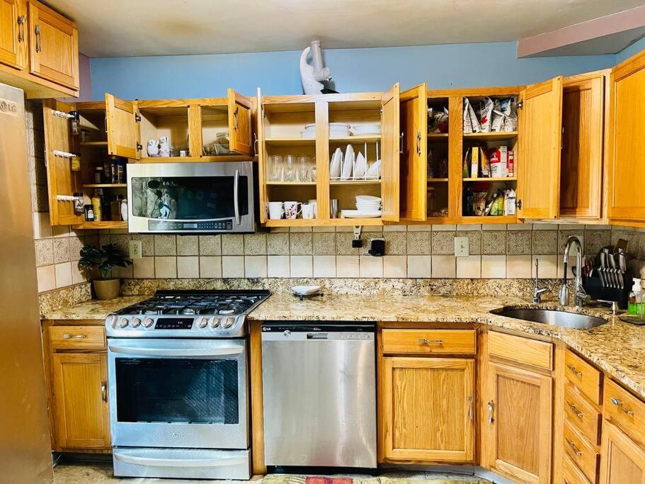 Colorful 3 Bedrooms Twin Home Near Center Philadelphia Exteriör bild